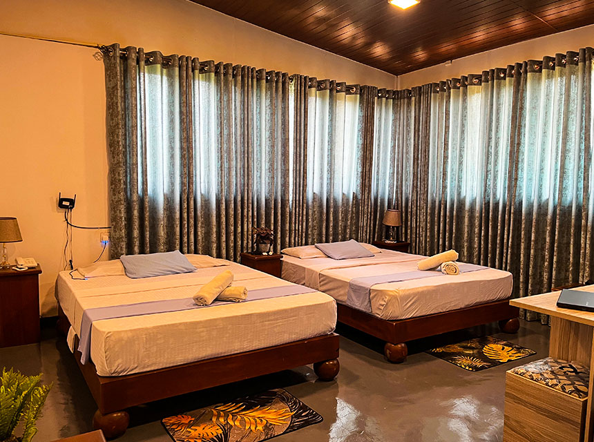 Luna Room